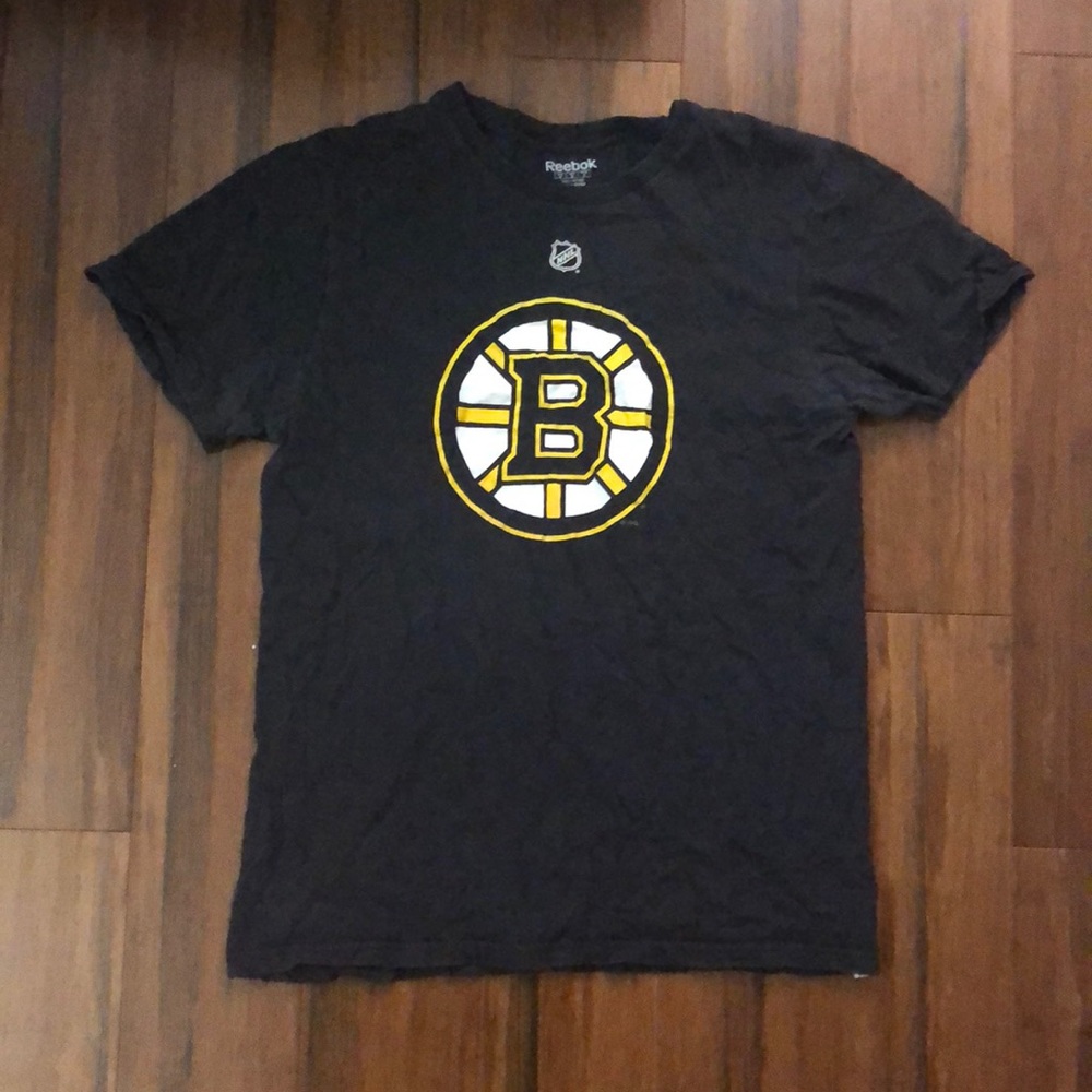 NHL BOSTON BRUINS T-SHIRT ZDENO CHARA #33 MENS SIZE MEDIUM (M)